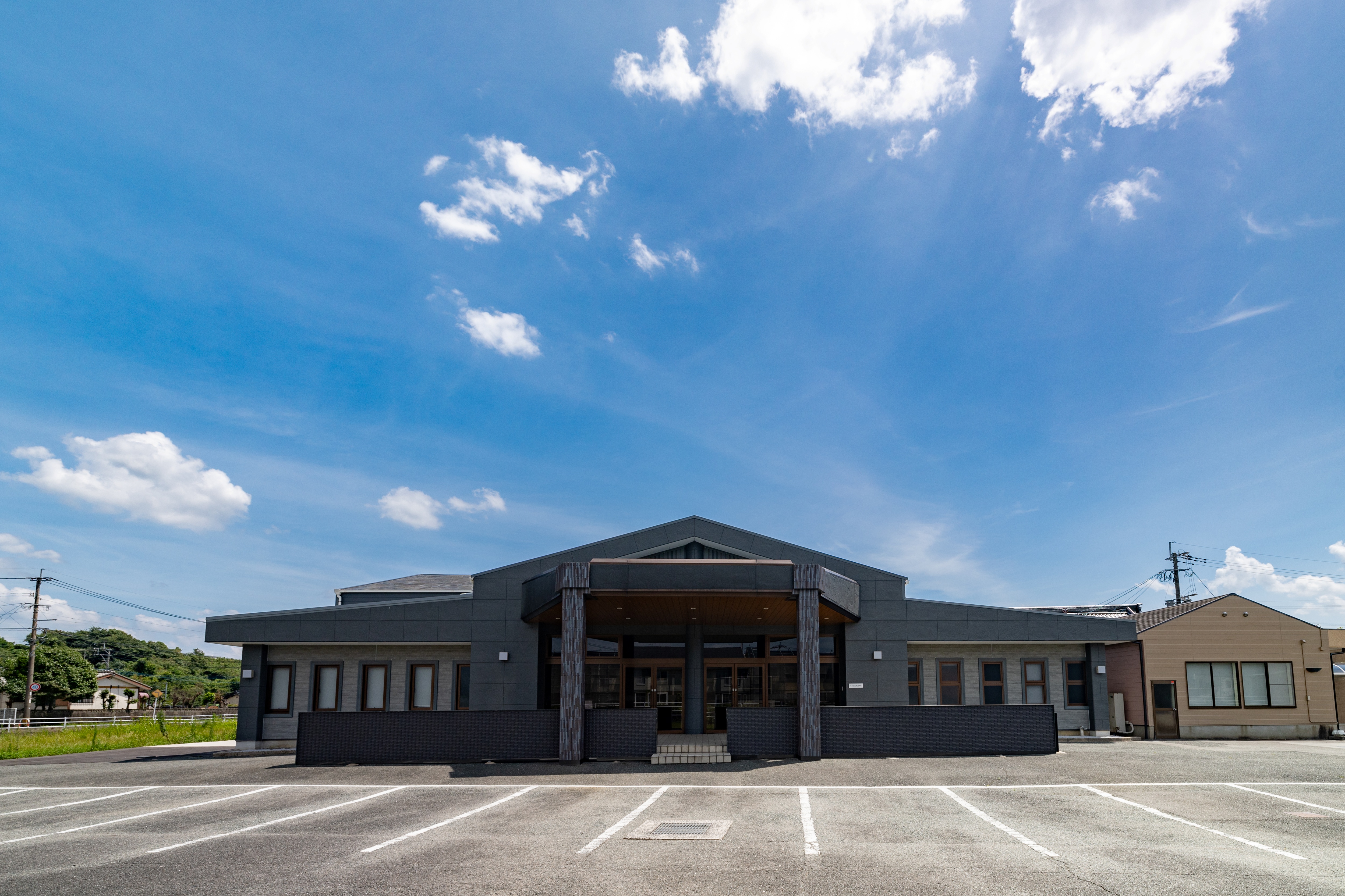 メモリードホール南尾